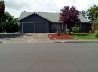 195 Lynnbrook Dr, Eugene, OR 97404