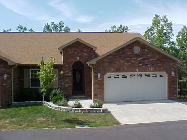 22275 Leeds Dr #B, Saint Robert, MO 65584