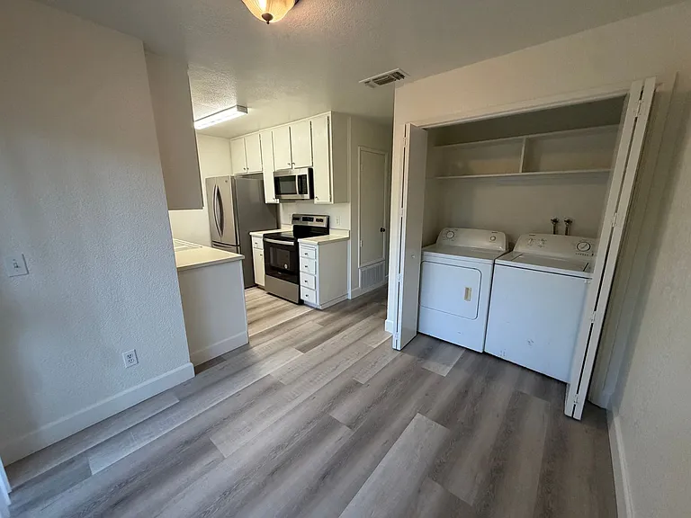 9151 Newhall Dr #116 — Photo 29