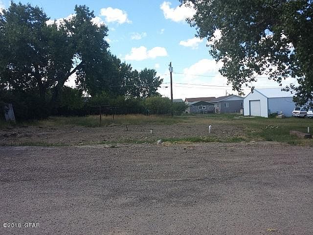 1st image of 206 6th Ave NE
