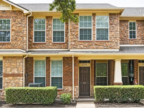 2219 Glacier Park Ln, Grand Prairie, TX 75050