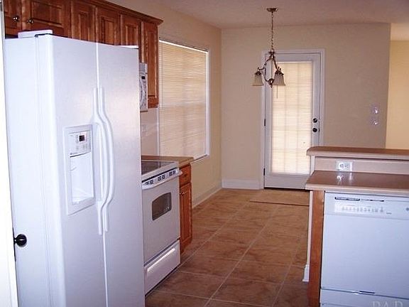 5th image of 6679 Woodbury Forest Dr