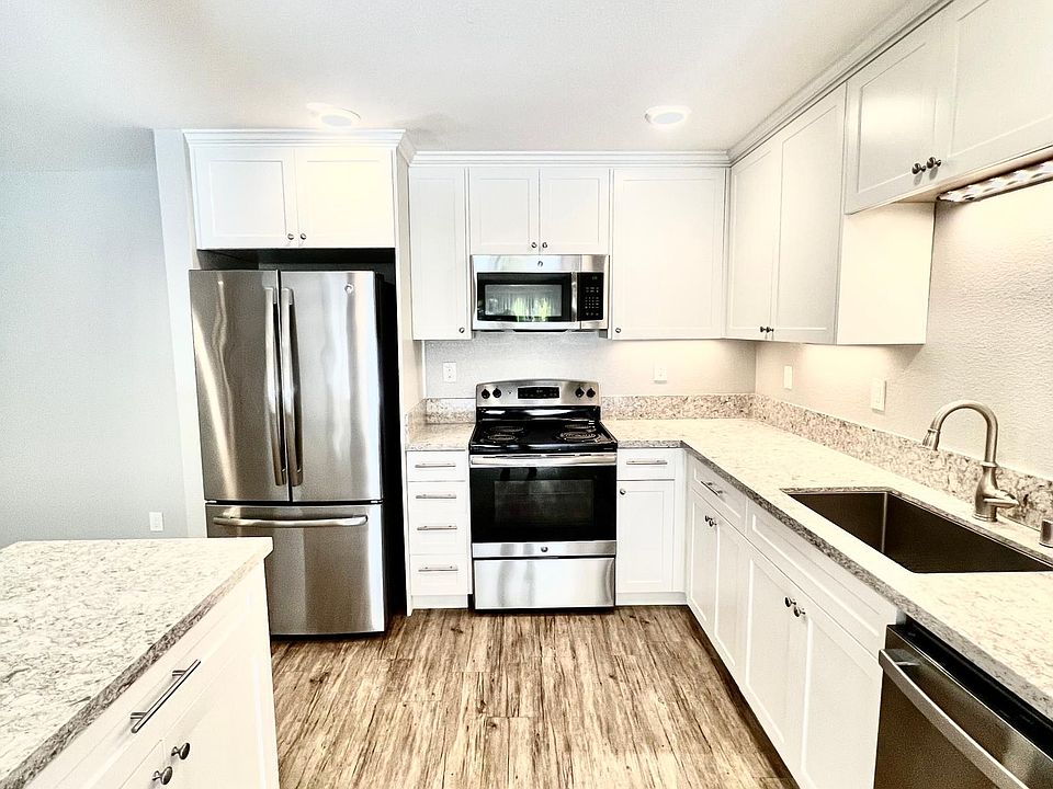 1st image of 33 Hayward Ave APT 204