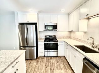33 Hayward Ave APT 204, San Mateo, CA 94401