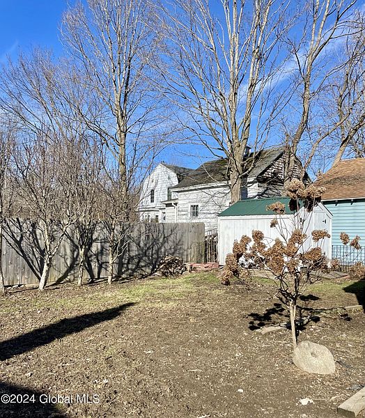 3rd image of 14 Barton Avenue