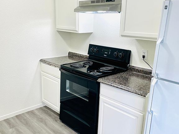3rd image of 2576 Van Patten St #1