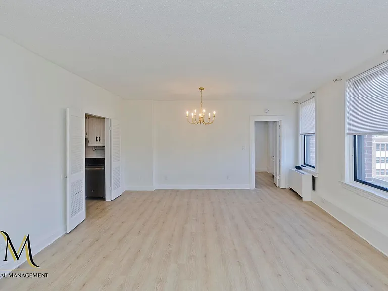 140 Chestnut St — Photo 6