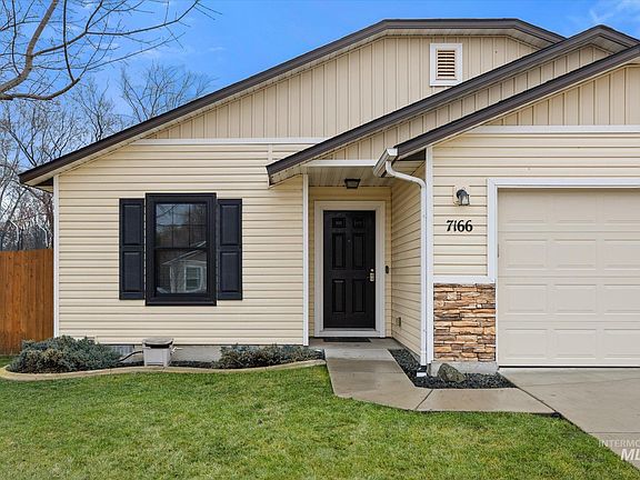 3rd image of 7166 E Yellow Fern Rd