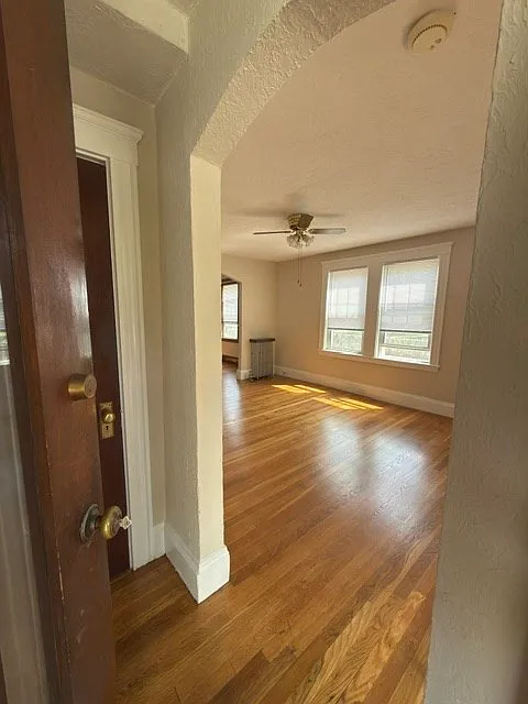 2 bed, 1.0 bath, 1000 sqft, $2,650 — Photo 2
