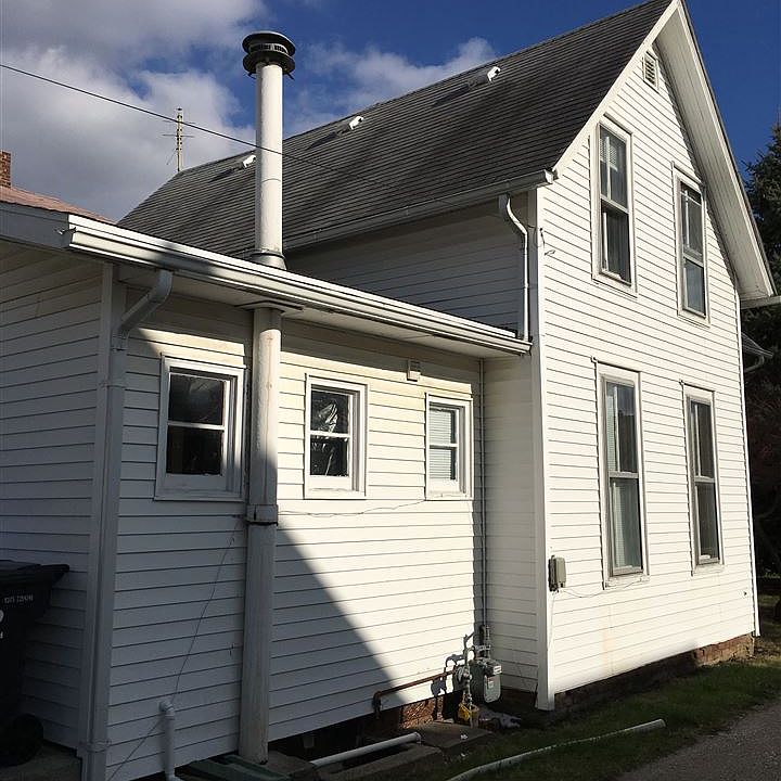 2nd image of 408 W Van Buren St