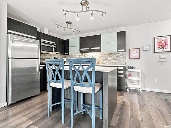 5th image of UNIT 105-1510 Neville DRIVE