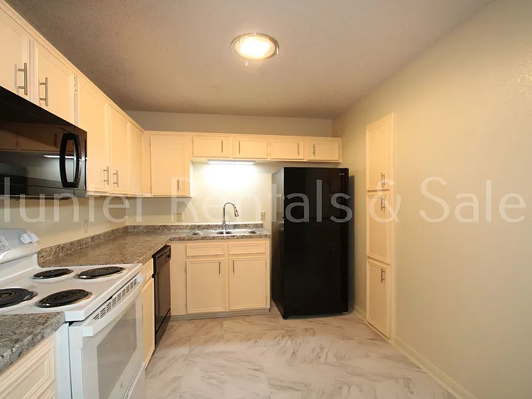 406A Alpine St — Photo 8