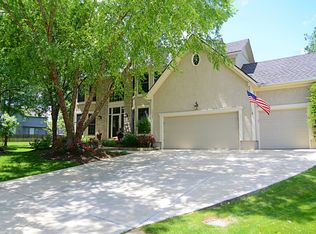 10721 W 128th Ct, Overland Park, KS 66213