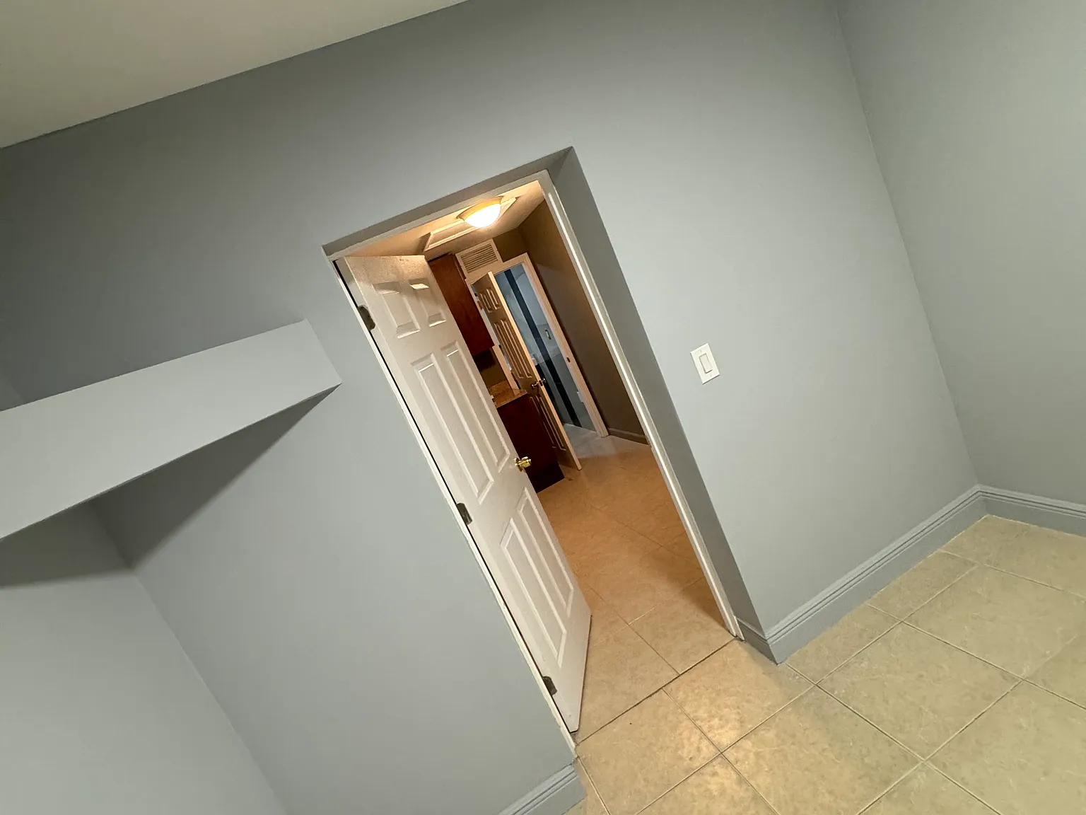 1 bed, 550 sqft, $1,350 — Photo 3