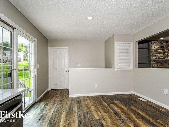 5th image of 2940 Royal Gorge Ct