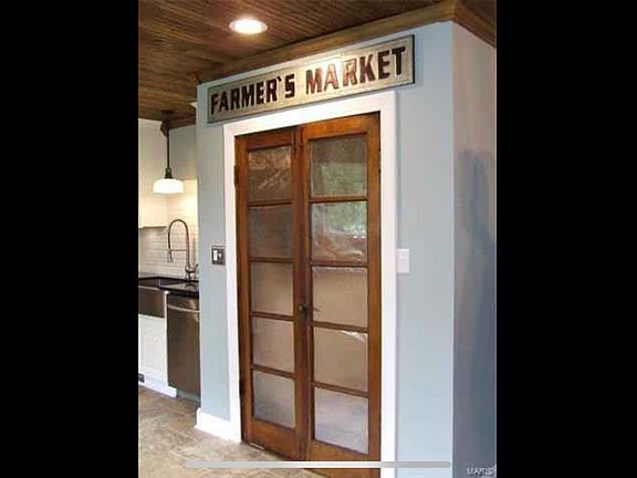 Laundry rm/pantry