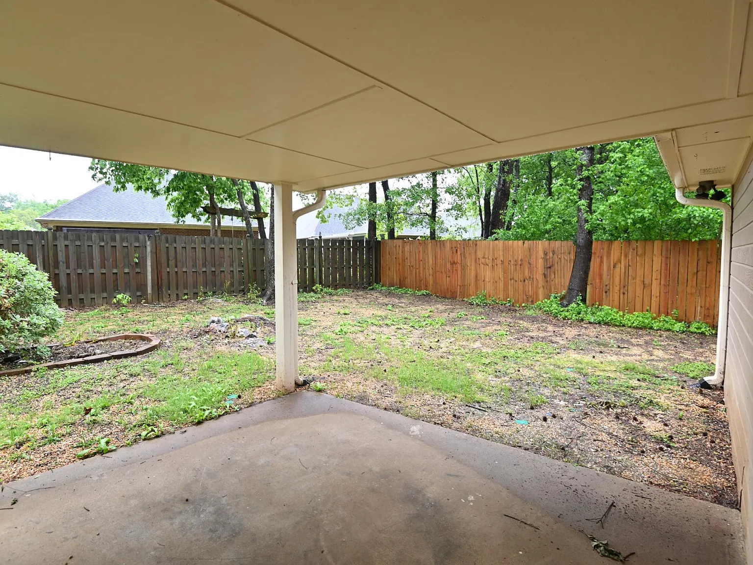 1411 Timber Cir — Photo 4