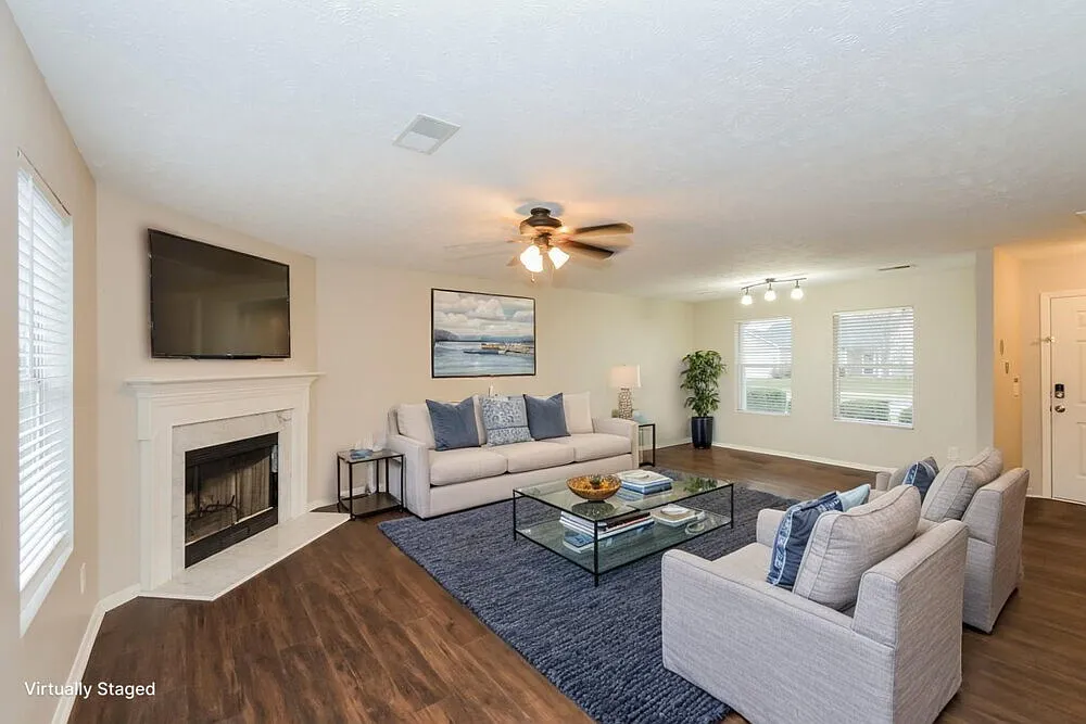 3 bed, 2.5 bath, 2108 sqft, $2,325 — Photo 4