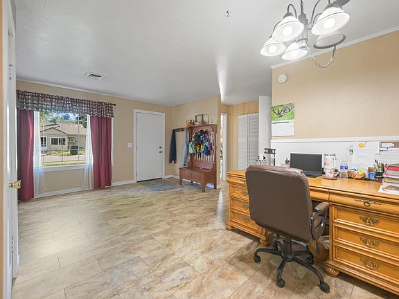 3rd image of 340 Epps Dr