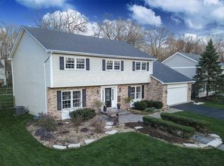 1004 Honest Pleasure Dr, Naperville, IL