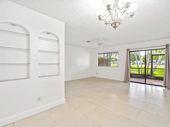 4301 Inlet Circle, Greenacres, FL 33463