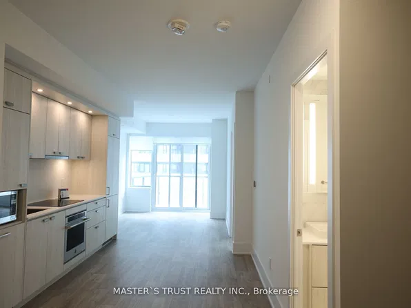 470 Front St W #803, Toronto, ON M5V 0V6