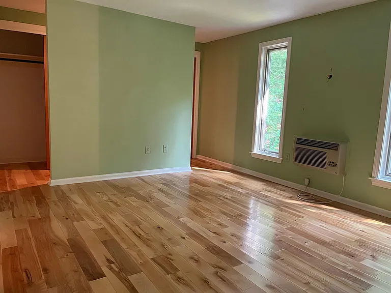 9 Chadwick Ct #9 — Photo 1