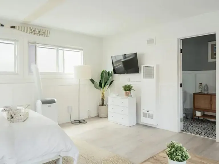177 Santa Ana Ave #B — Photo 8