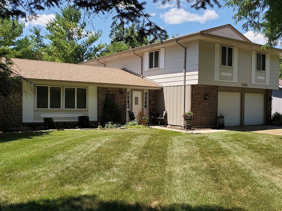 1st image of 1228 Fairlane Dr