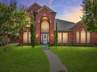2110 Walnut Creek Trl, Garland, TX 75040
