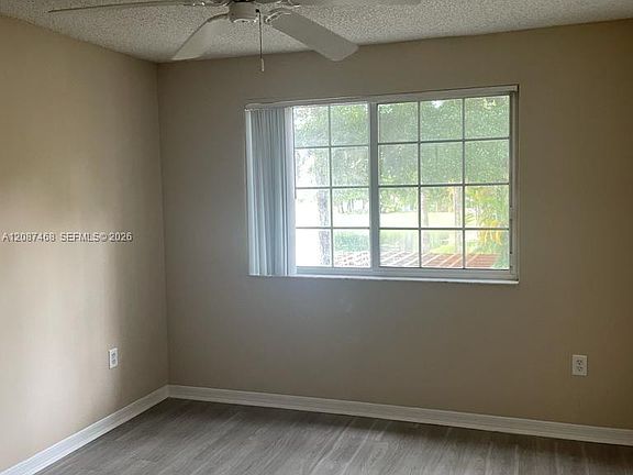3rd image of 4195 N Haverhill Rd APT 318
