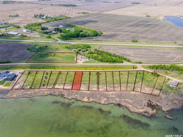 760 Lakeshore DRIVE, Meota, SK S0M 1X0