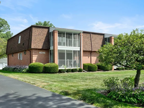 4016 Fairway Dr APT 8, Fort Gratiot, MI 48059