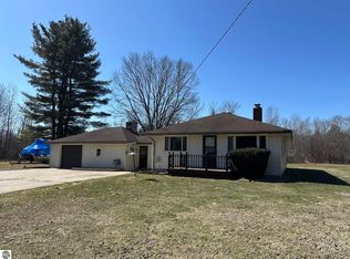 715 Monument Rd, Tawas City, MI 48763