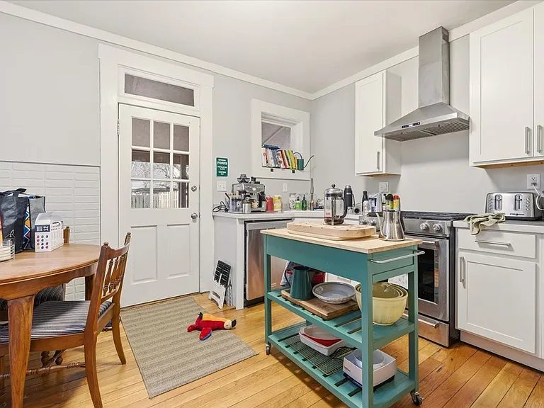 729 Jaeger St — Photo 3