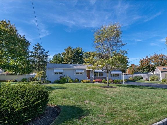 2nd image of 223 Gainsville Dr