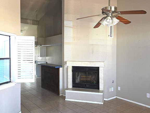 3rd image of 10950 Delafield Dr #B