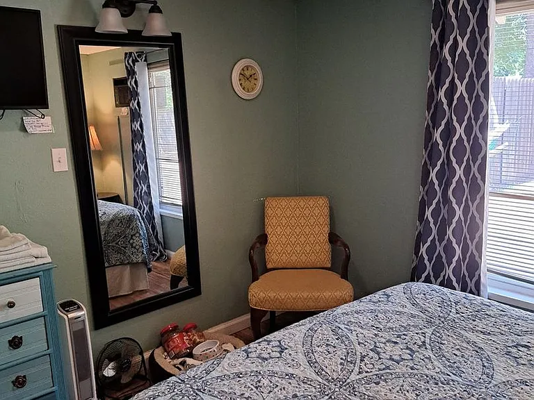 5533 Clark Ave #B — Photo 5