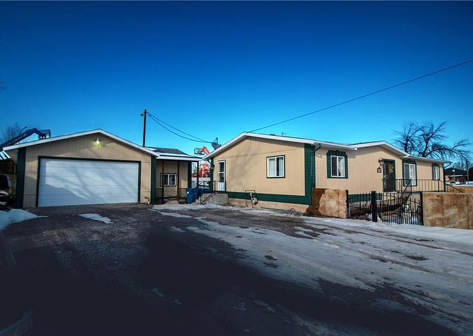 1st image of 1301 Rosebud Ln