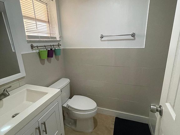 5th image of 8840 Fontainebleau Blvd APT 202