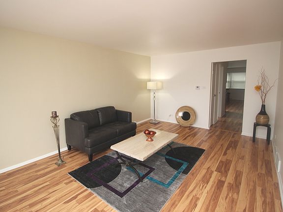 3rd image of 308 Madison Ave