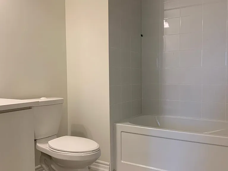 23 Thomas Frisby Jr Cres — Photo 11