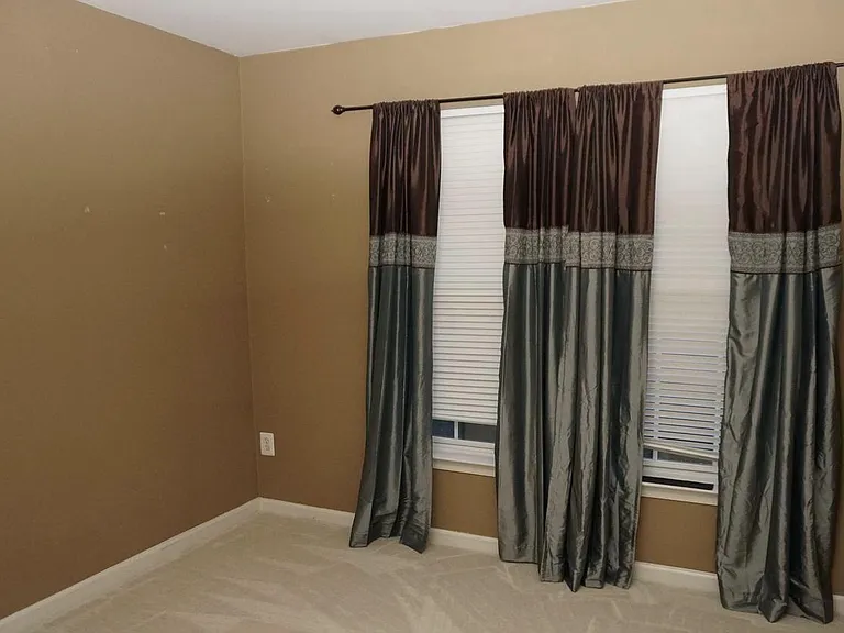 1469 Fawn Hollow Ln — Photo 11