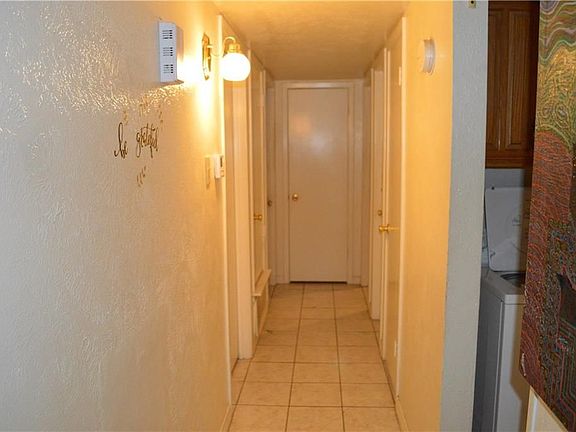 5th image of 1402 Hereford Dr