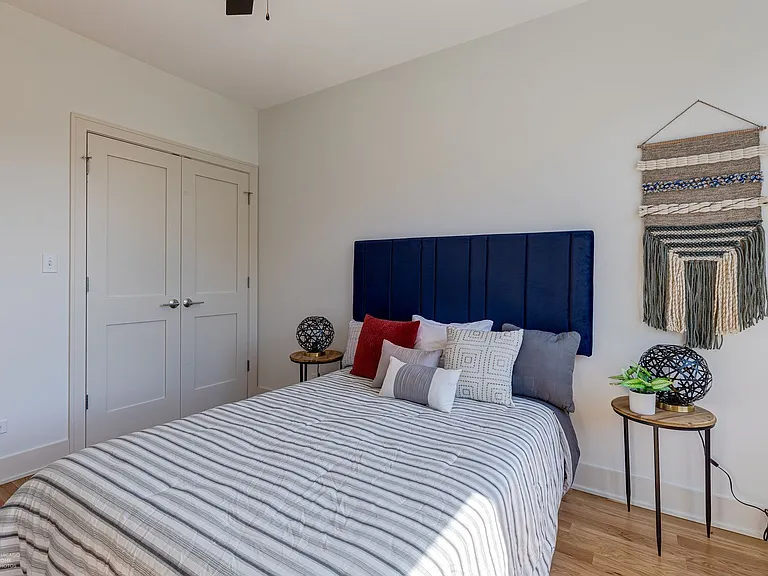 2740 N Spaulding Ave — Photo 13