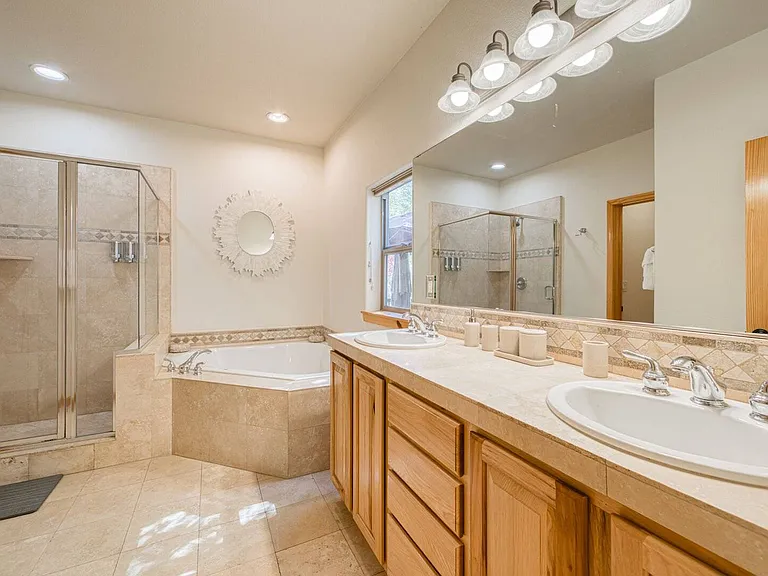 10559 Sara Bear Ln — Photo 20