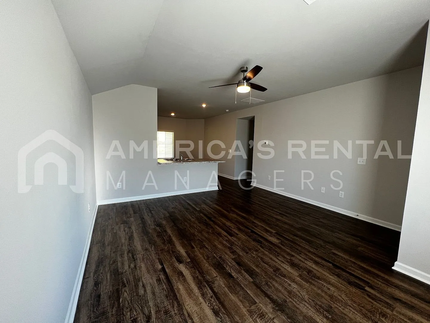 Home for Rent in Odenville! View with 48 Hours Notice! — Photo 4