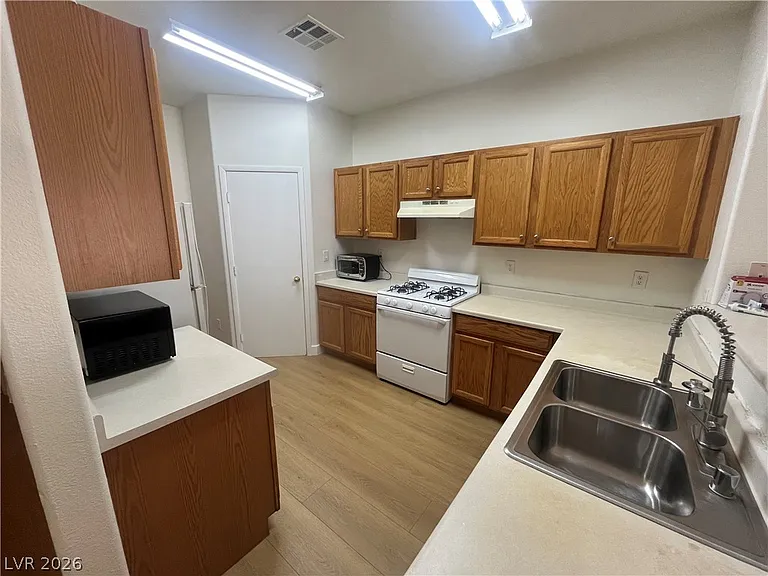 6090 Allred Pl #103 — Photo 6