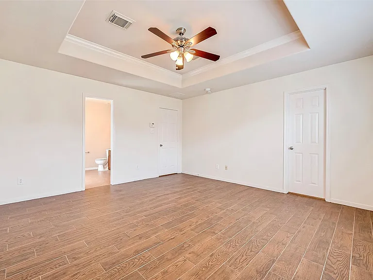 19319 Summer Island Way — Photo 15