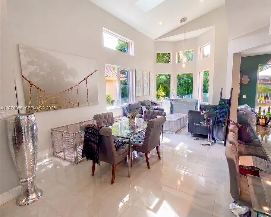 5691 NW 125th Ave